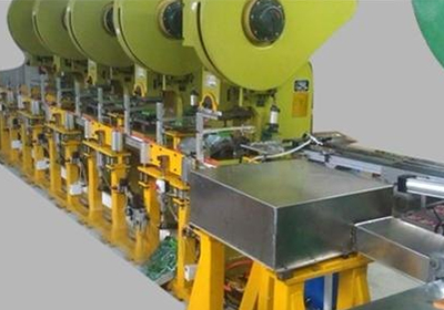 鐵盒包裝自動(dòng)生產(chǎn)線 鐵盒包裝自動(dòng)生產(chǎn)線