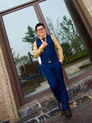 最佳網(wǎng)絡操作能手:徐易陽.jpg 最佳網(wǎng)絡操作能手:徐易陽.jpg