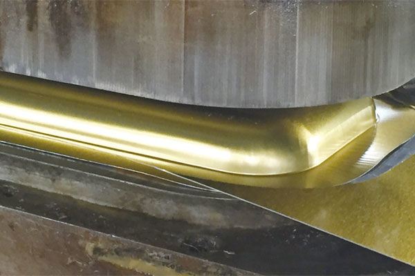 托盤開料.jpg 托盤開料.jpg