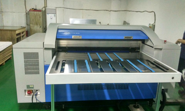 馬口鐵剪裁.jpg 馬口鐵剪裁.jpg