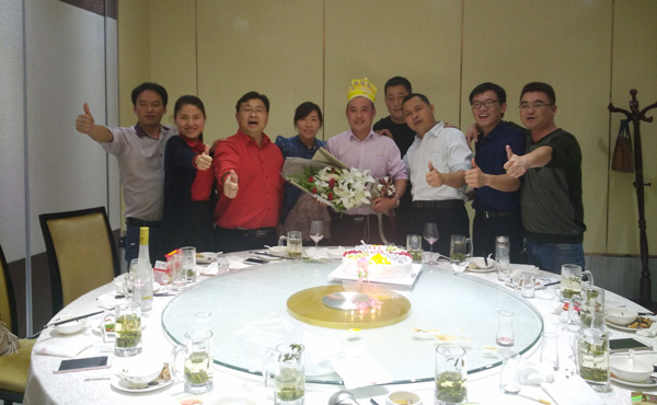 生日派對(duì).jpg 生日派對(duì).jpg