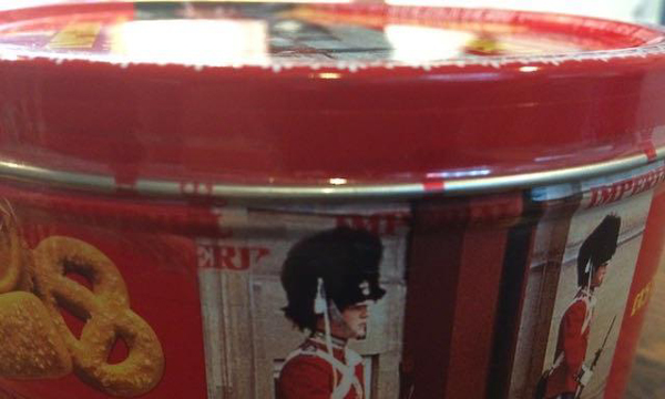 餅干鐵盒包裝.jpg 餅干鐵盒包裝.jpg