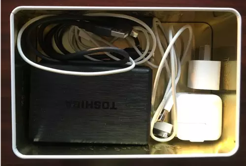 數(shù)據(jù)線鐵盒.png 數(shù)據(jù)線鐵盒.png