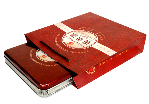 普洱茶鐵盒.jpg 普洱茶鐵盒.jpg