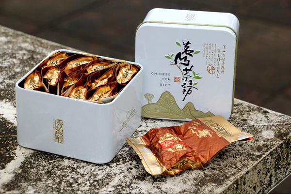 茶葉鐵盒包裝.jpg 茶葉鐵盒包裝.jpg