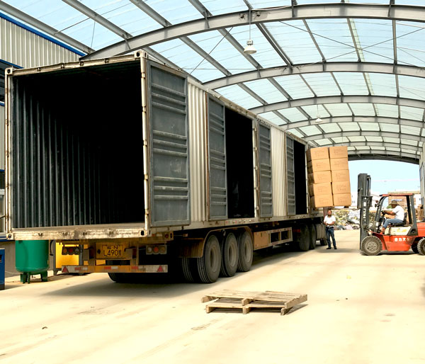 運(yùn)輸車(chē)2.jpg 運(yùn)輸車(chē)2.jpg