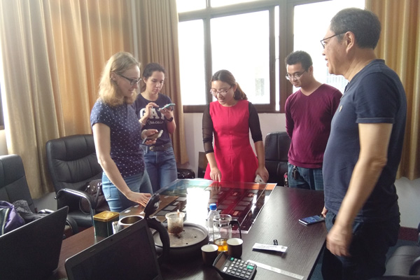 俄羅斯客戶確認(rèn)印刷工藝.jpg 俄羅斯客戶確認(rèn)印刷工藝.jpg