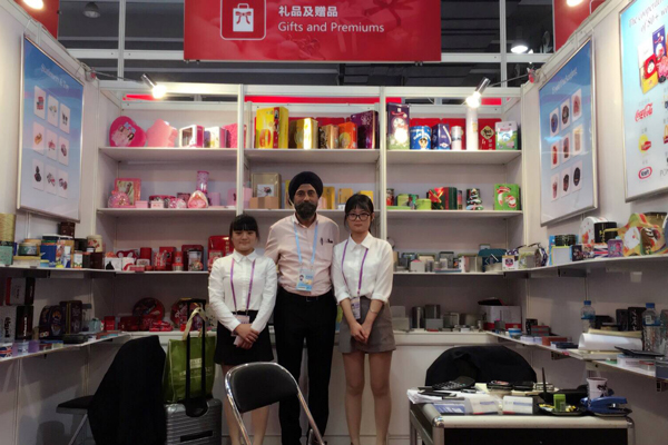 廣交會(huì)客戶(hù)合影