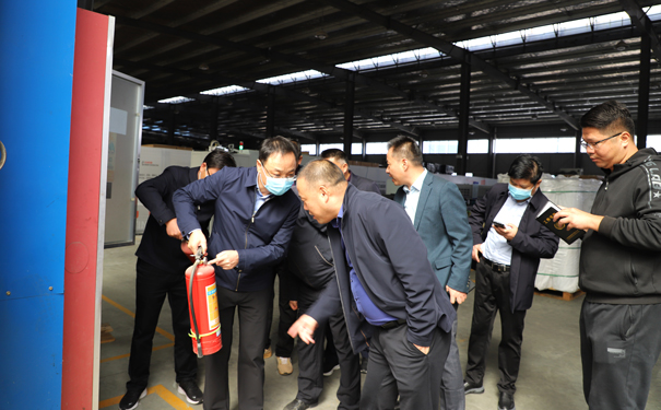 安全生產(chǎn)3.jpg 安全生產(chǎn)3.jpg